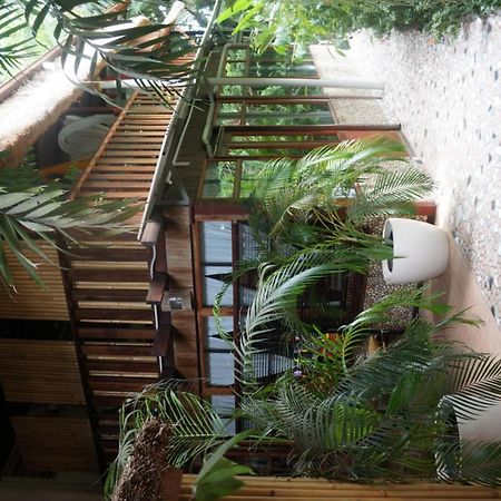 Raintree Lodge 포트모르즈비 외부 사진